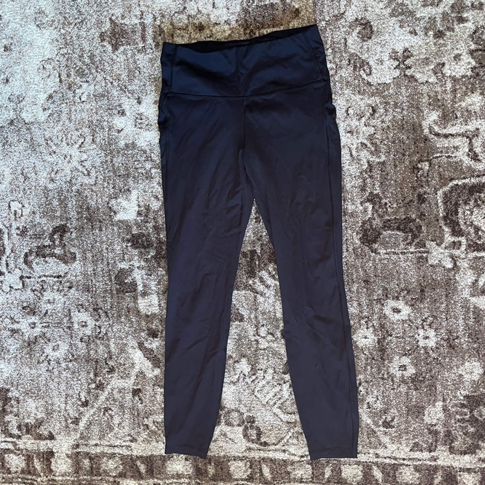 Plain black target leggings